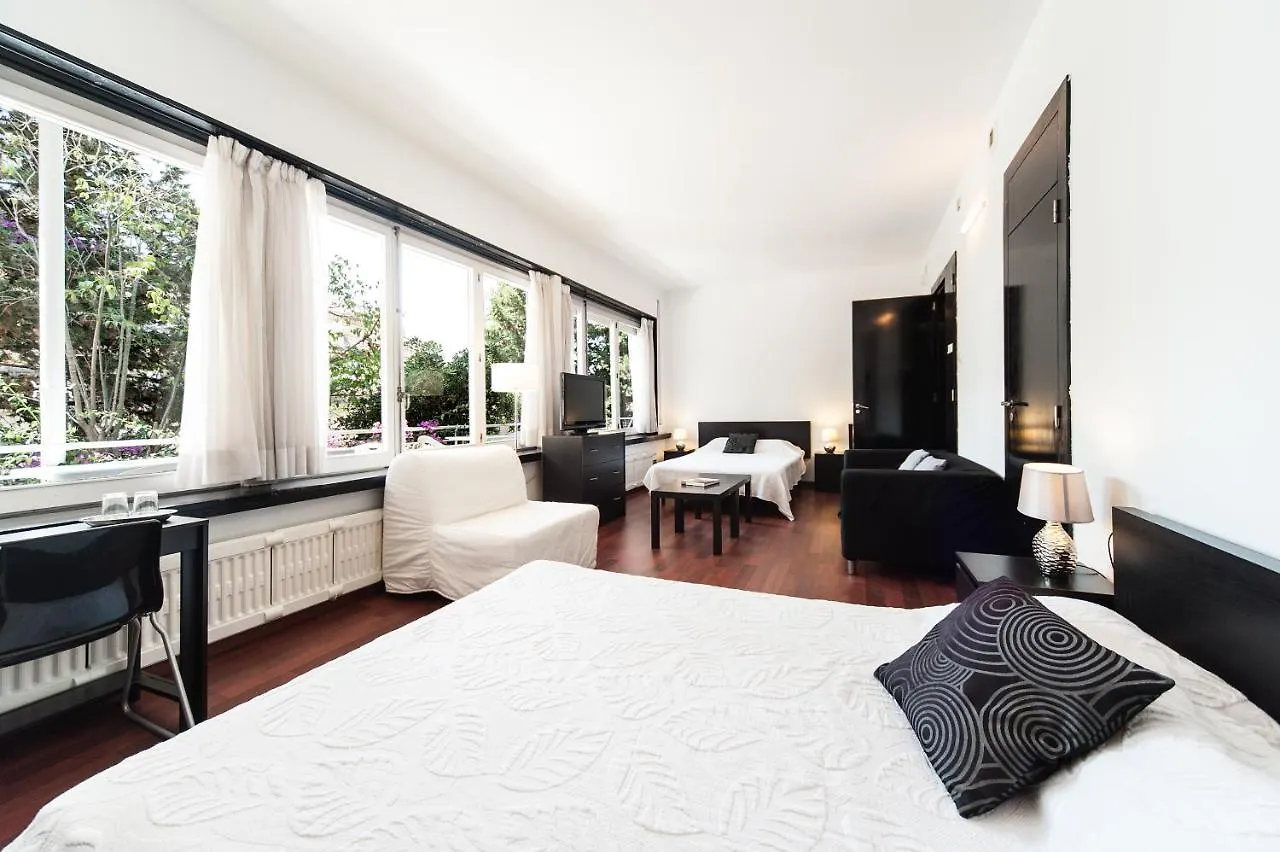 Casa Vilaro Park Guell Barselona 0*,  İspanya