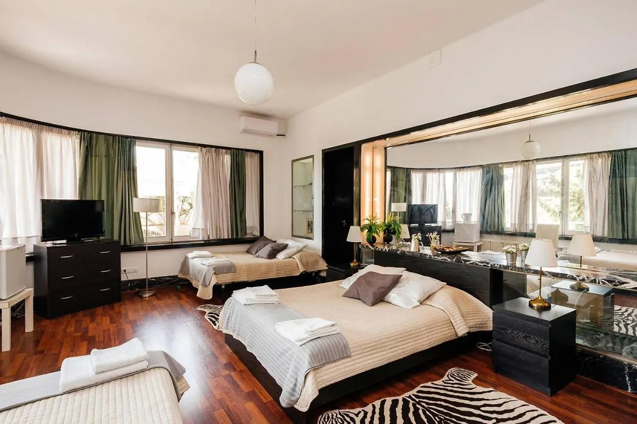 Casa Vilaro Park Guell Barcelona Holiday home